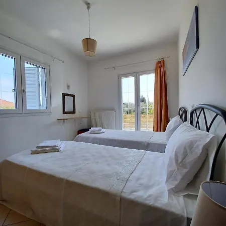 Apartamento Eleonas 1, Lygia *